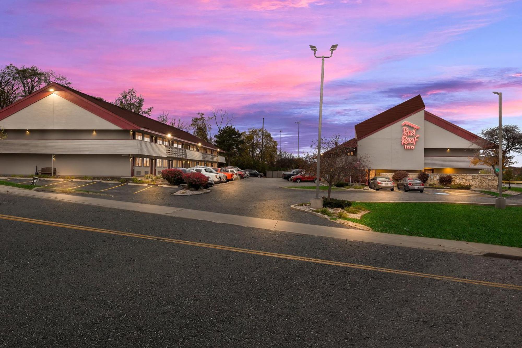 Red Roof Inn Cleveland - Independence Exterior photo