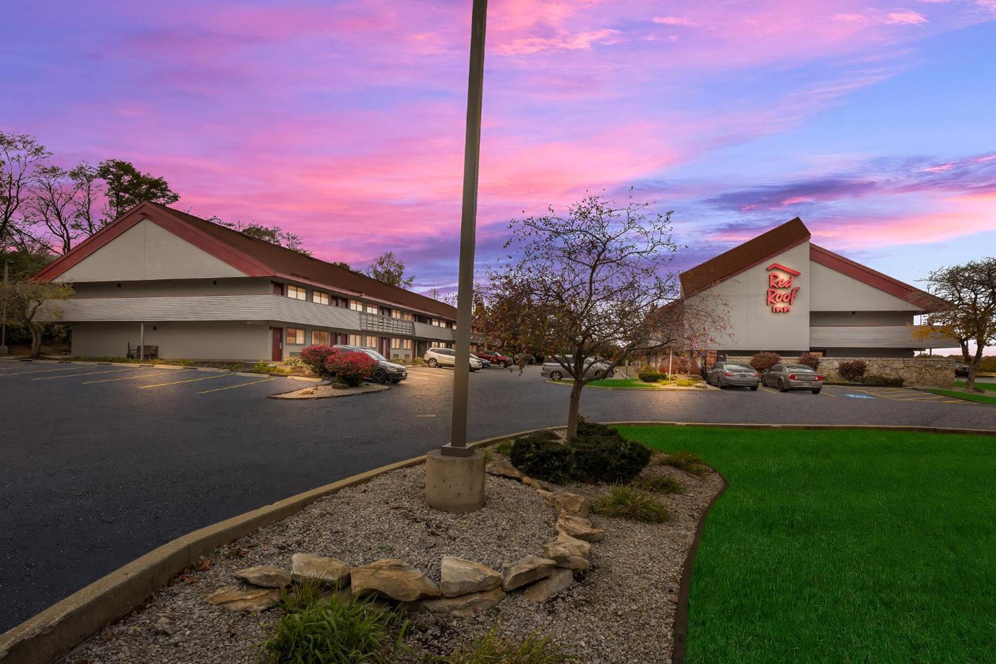Red Roof Inn Cleveland - Independence Exterior photo
