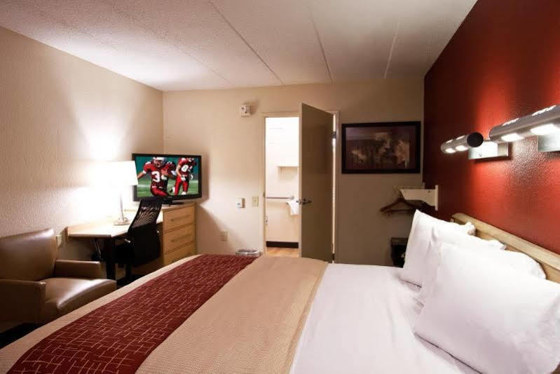 Red Roof Inn Cleveland - Independence Exterior photo